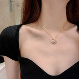 Four Leaf Clover Necklace Magnetic Heart Clavicle Chain Choker Jewelry