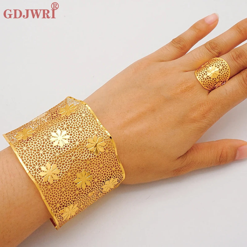 Adjustable Chain Hollow Out Bangle & Ring Set