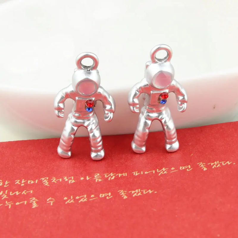 10PCs 13*25MM Dull Silver 3D Spaceman Pendants DIY Jewelry Findings