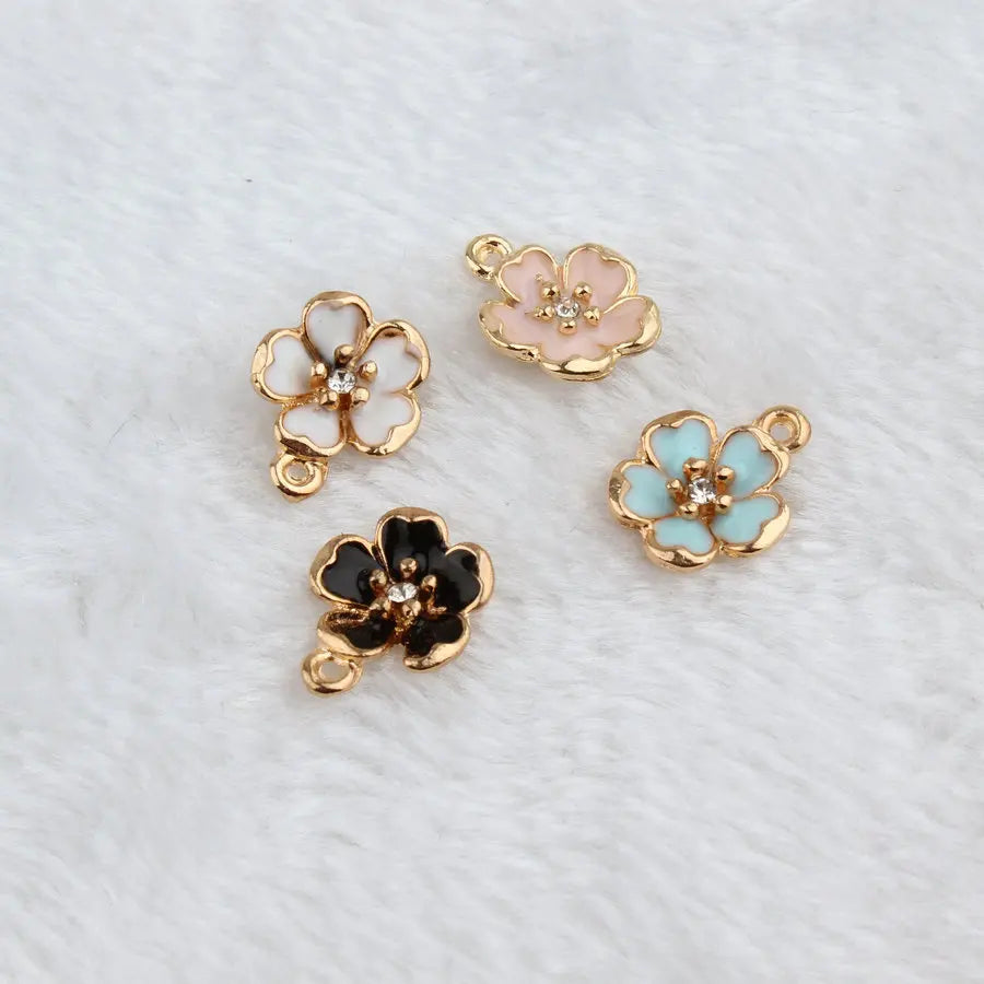 50PCS Mixed Oil Drop Rhinestone Core Flower Pendants