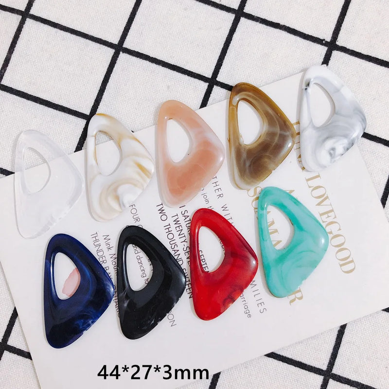 Lot of 60 Vintage Resin Jewelry Necklace Pendants Girls Women Earring Charms