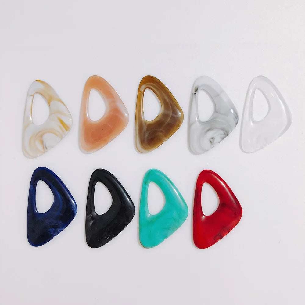 Lot of 60 Vintage Resin Jewelry Necklace Pendants Girls Women Earring Charms