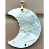 Mother of Pearl Shell Moon Pendant Bead D1782