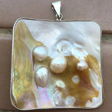 Mother of Pearl Shell Pendant Bead PWB733