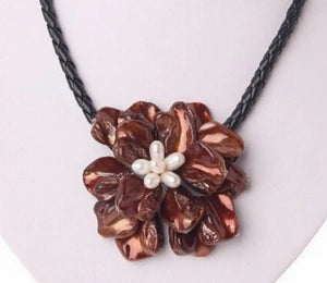 Baroque Pearl Coffee Shell Flower Leather Necklace