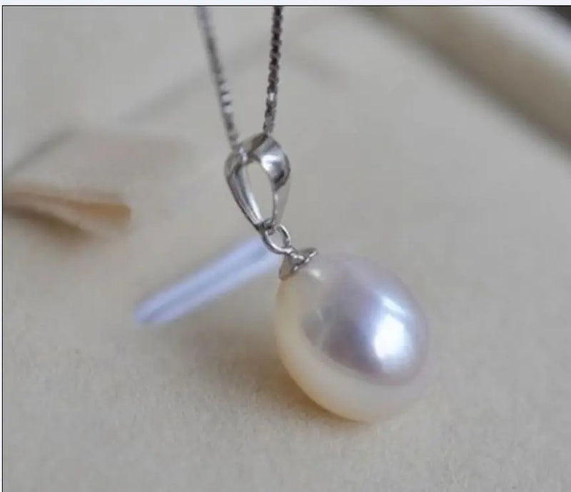 AAA+ South Sea Pearls Necklace Pendant 11-12mm