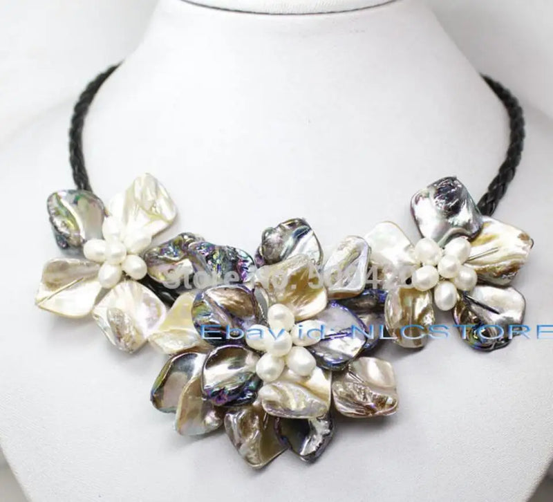 Mother of Pearl Shell Weave Flower Pendant Necklace Jewelry