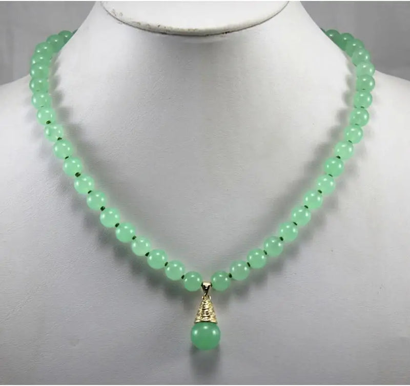 Light Green Jade Necklace with Pendant Set