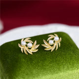 French High Stereoscopic Leaf Texture Pearl Delicate Earrings