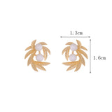 French High Stereoscopic Leaf Texture Pearl Delicate Earrings