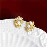 French High Stereoscopic Leaf Texture Pearl Delicate Earrings
