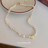 French Retro Freshwater Pearl Heart Clavicle Chain Necklace
