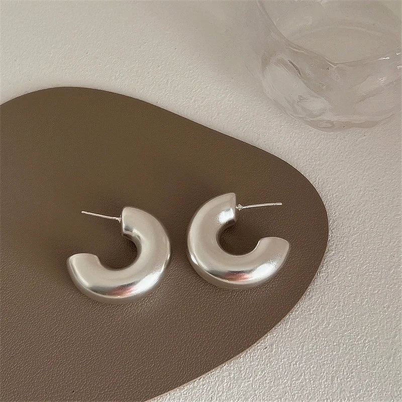 French Retro Geometric Matte Metal Loop Hoop Earrings for Women Girls