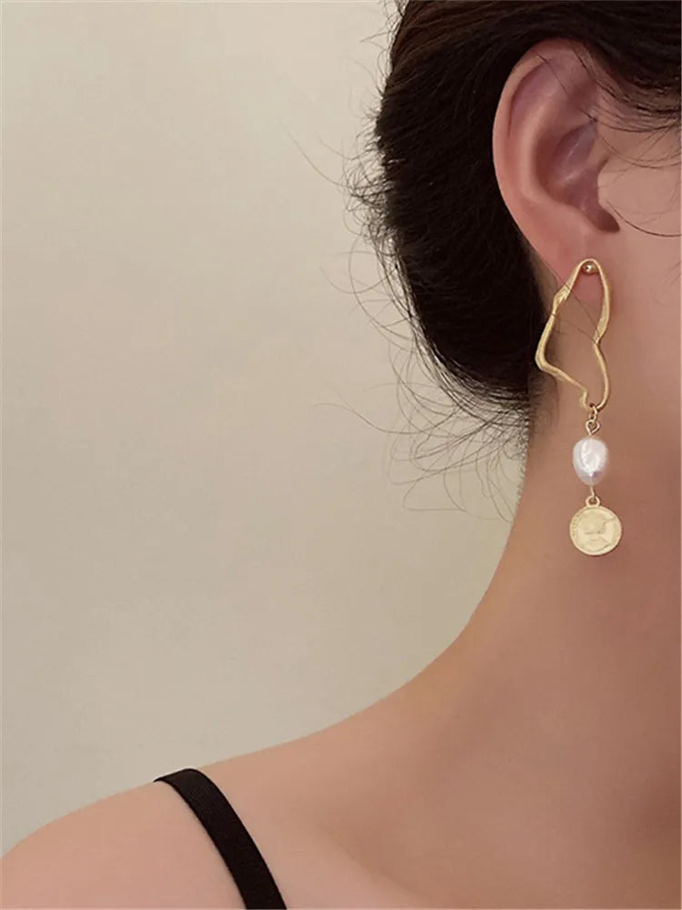 French Vintage High Baroque Asymmetrical Matte Pearl Earrings for Women