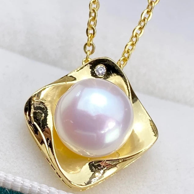 18K Filled Freshwater Aurora Pearl Pendant Necklace
