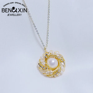 Freshwater Pearl Pendant Necklace Retro Style Round Ladies Clavicle Chain