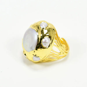 G-G Coin Pearl Rings 24K Yellow Plated Keshi Pearl Paved Adjustable Ring