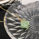 Green Tanglin Woman Pendant Necklace Charm Elegance Retro Fine Jewelry
