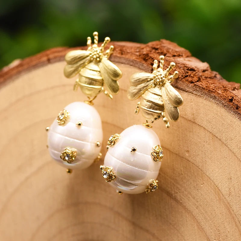 Natural Freshwater Pearl Drop Earrings Wedding Engagement Bee Dangle Earrings