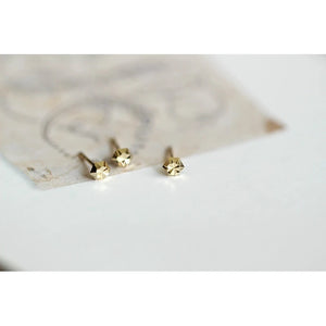 Dainty Minimalist 9k Solid Clover Stud Earring Gift