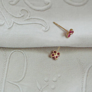 9k Solid Pink Crystal Stud Earrings