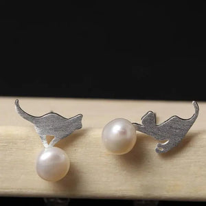 GQTORCH Pearls Stud Earrings Cat Play Ball Natural Freshwater Pearls