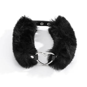 Sweet Faux Fur Love Heart Choker Necklace For Women