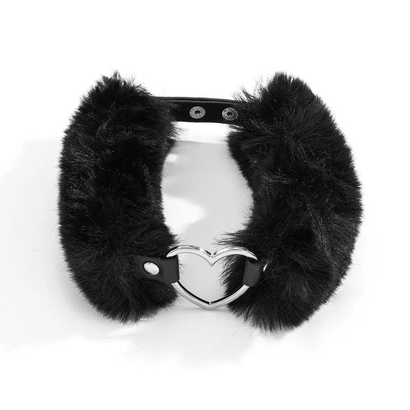 Sweet Faux Fur Love Heart Choker Necklace For Women