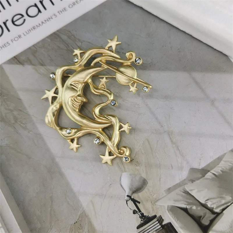 Matte Golden Star Moon Goddess Brooch Zircon Women Corsage Flower Pin