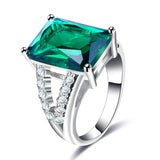 Garilina High-end Green Stone Ring Christmas AR2267