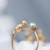 Gentle Cat Pearl Rings for Women Matte Light Party Jewelry