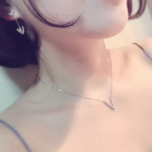 Sterling Silver Letter V Pendant Necklace Women Chokers Hot Sales Jewelry