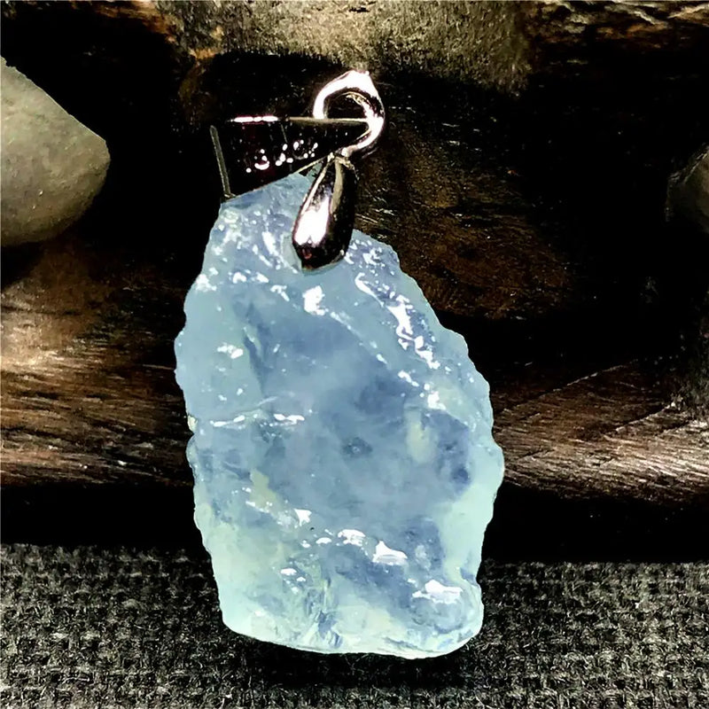 Natural Ocean Aquamarine Pendant 20x11x7mm Beads Clear Gemstone AAAAA
