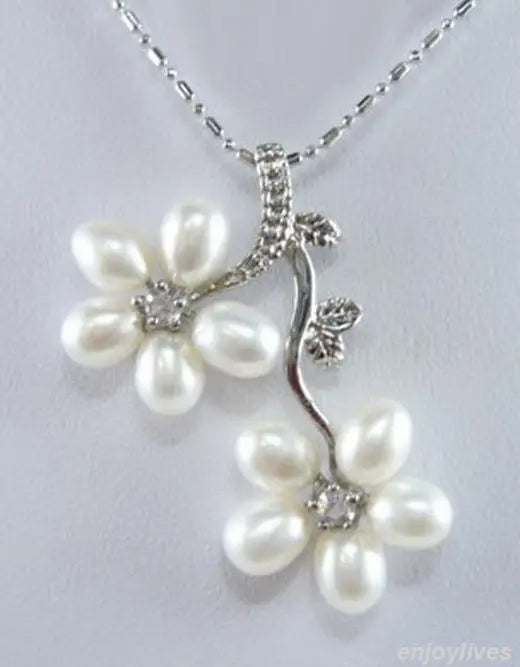 Freshwater Pearl Crystal Flower Pendant Necklace