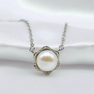 Freshwater Pearl Starfish Pendant Silver Necklace