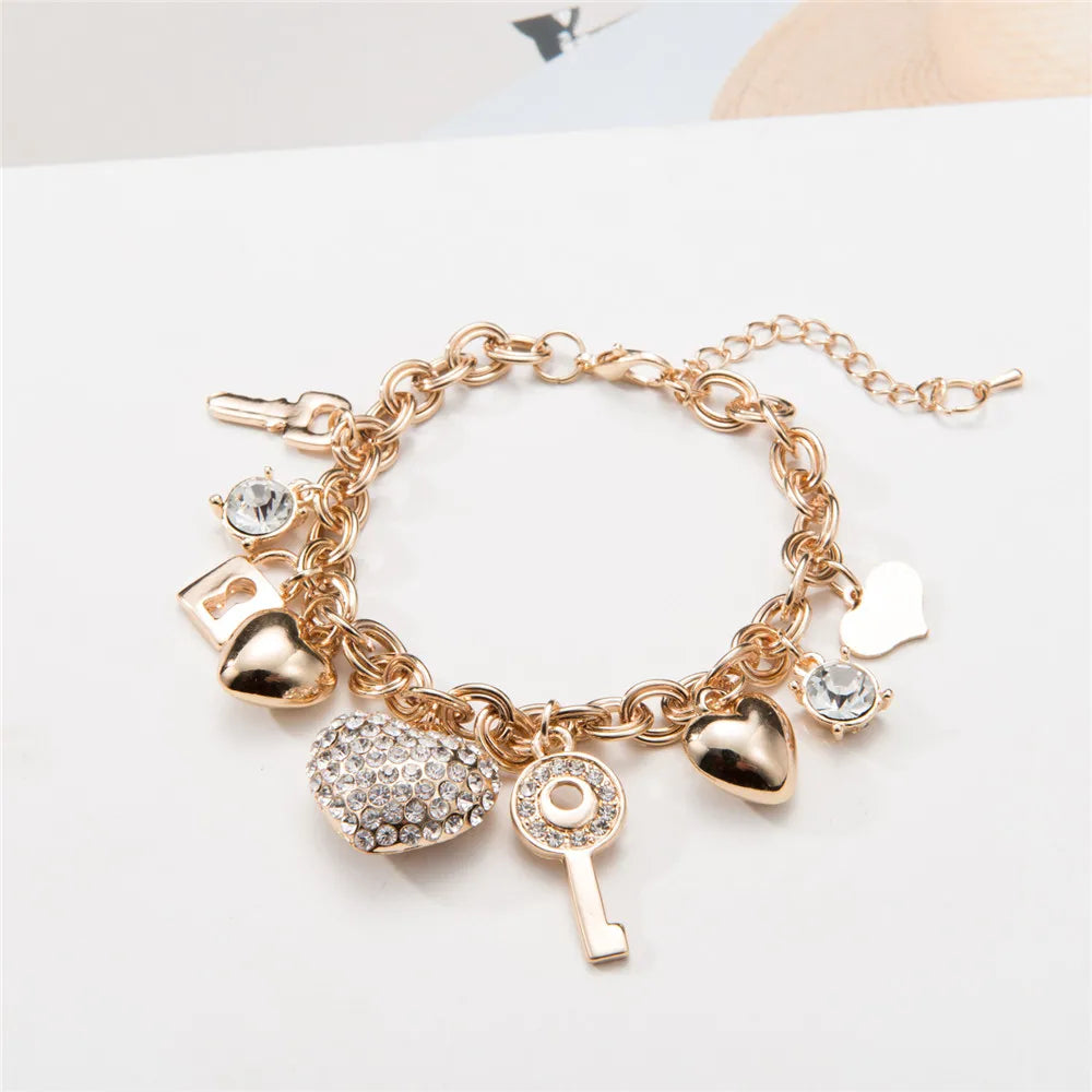 Crystal Heart Charm Bracelet Bangle Vintage Jewelry B167