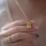 Plated Shell Charm Necklace Freshwater Pearl Pendant Choker