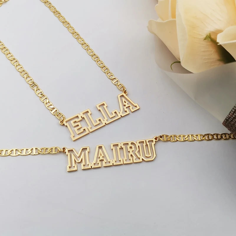 GoldButterfly Personalized Name Necklace with Pig Nose Chain