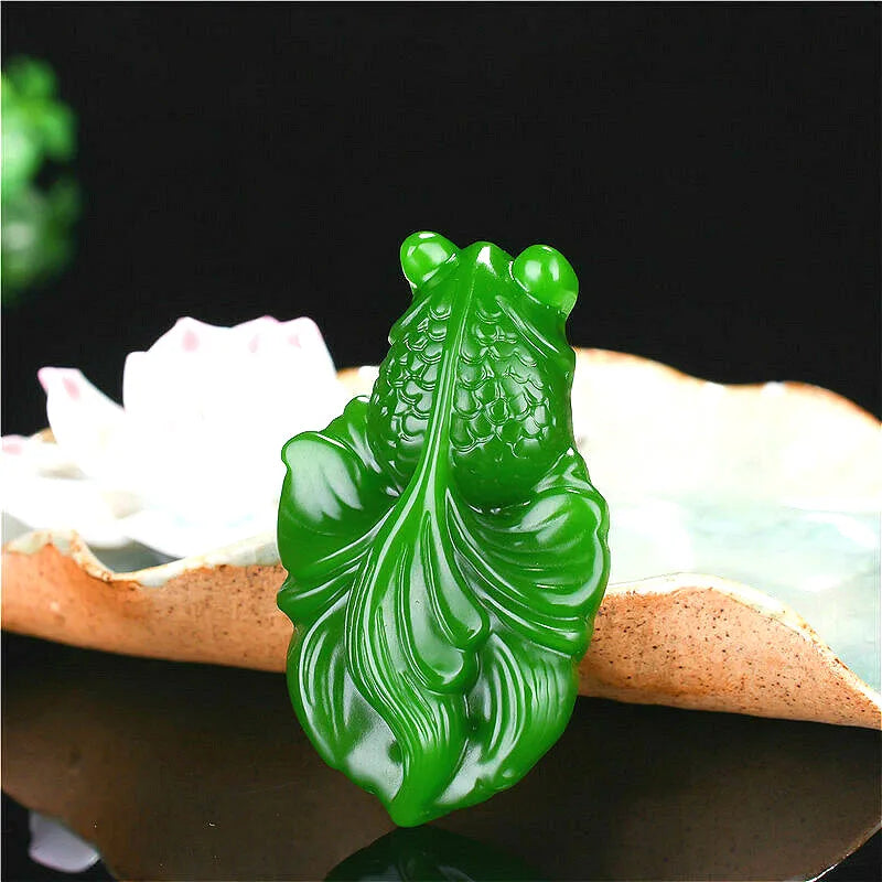 Green Jade Fish Pendant Necklace Chinese Hand-Carved Charm Goldfish Jewelry