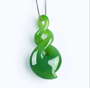 Green Jades Pendant Carving Magnolia Flower Pendant Necklace