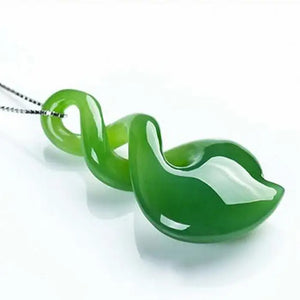 Green Jades Pendant Carving Magnolia Flower Pendant Necklace