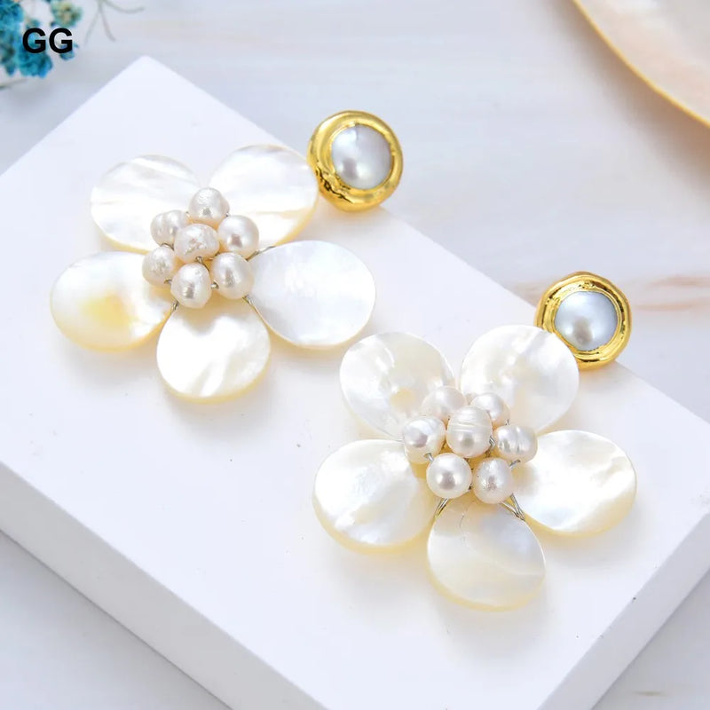 GuaiGuai Golden Plated Pearl Mother Of Pearl Flower Earrings