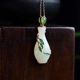 Guanyin Hand Bottle Hotian Jade Pendant Necklace Good Pregnancy Clavicle Chain
