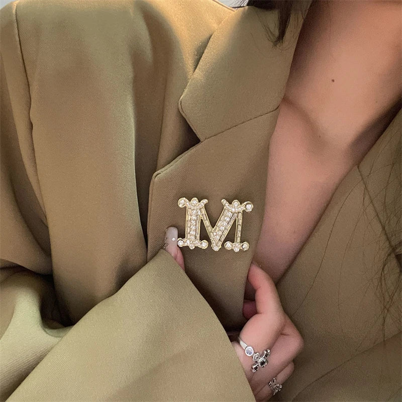 Universe Star Pearl Brooch Flash Personality Letter Gift Jewelry
