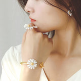 Enamel Daisy Flower Bangle with Bee Bracelet