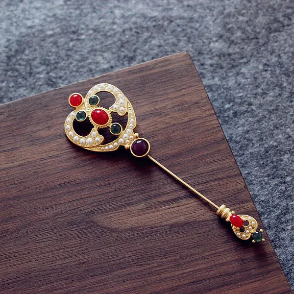 Vintage Plated Crytal Rhinestones Pearls Flower Scepter Brooch