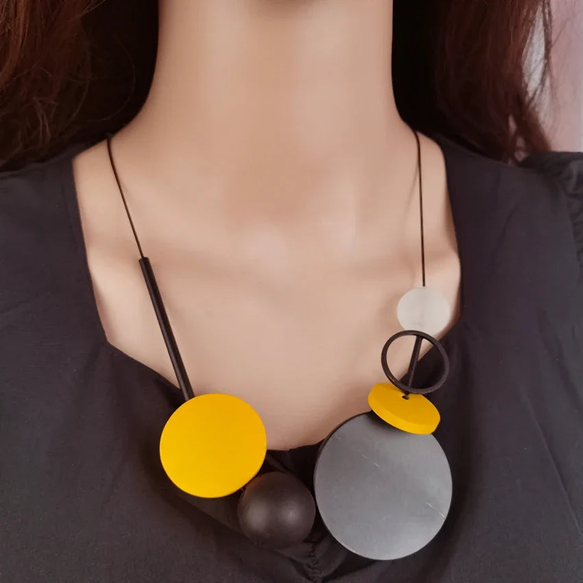 Wooden Round Slice Pendant Necklace for Women Vintage Jewelry