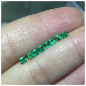 Bare Stone Inlaid Emerald Ring Noodles Jewelry