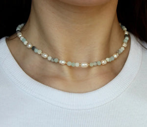 Crystal Jewelry Cluster Necklace with Semi-Precious Stone and Pearls