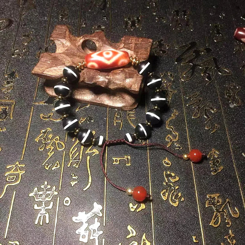 Red/White KingKong 6 eyes Agate Beads Bracelet